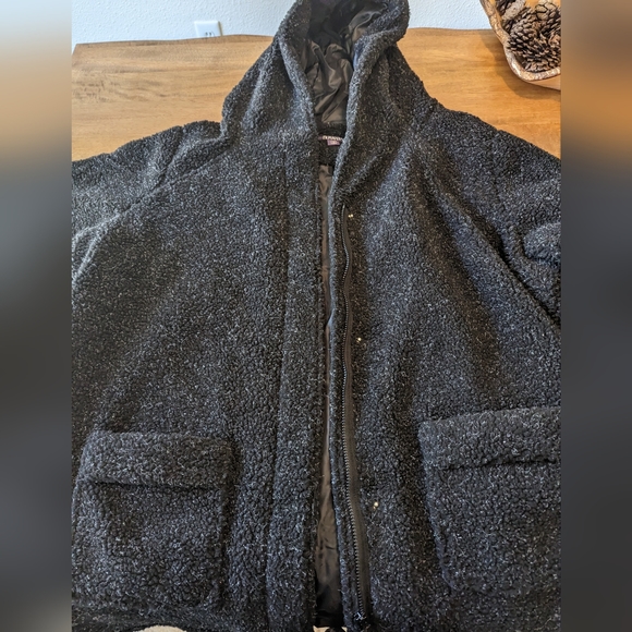 Coat jacket - Picture 2 of 7